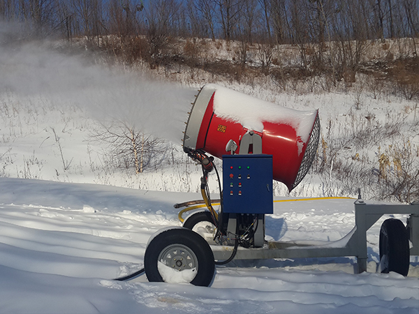 国产造雪机中的核子器起到至关重要的作用