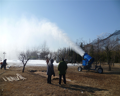 选择一款满足需求的造雪机租赁